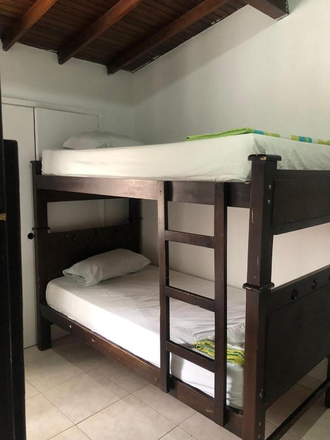 New Memphis Hostal メデジン エクステリア 写真